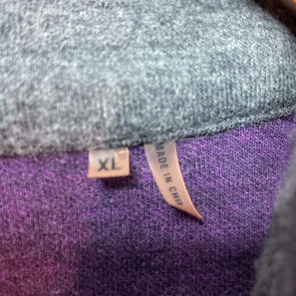 Bugatchi 1/4 zip purple pull over size extra large - Picture 4 of 6